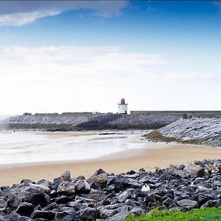 Apartmán Harbour Loft! Newly Refurbished 3 Bed Flat! Burry Port Exteriér fotografie