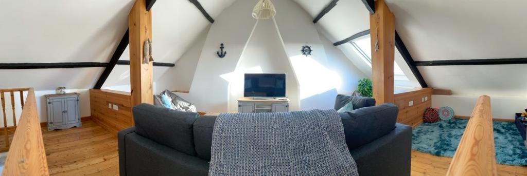 Apartmán Harbour Loft! Newly Refurbished 3 Bed Flat! Burry Port Exteriér fotografie